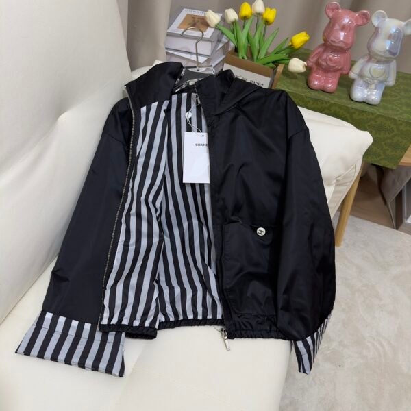 Chanel women's top（A7YC027159）