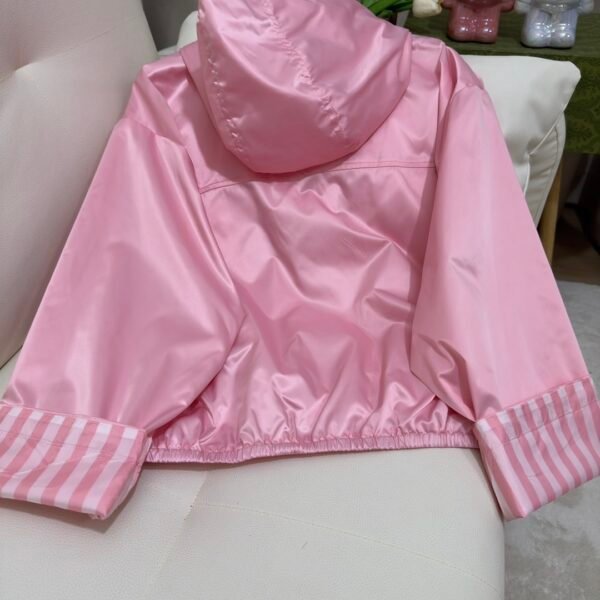 Chanel women's top（A7YC028159）