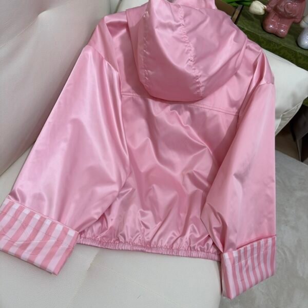 Chanel women's top（A7YC028159）