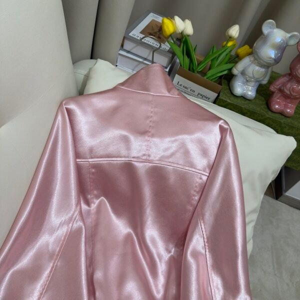 Chanel women's top（A7YC047189）