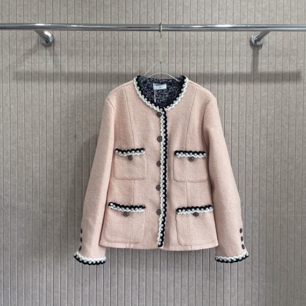 Chanel women's top（A7YO027309）