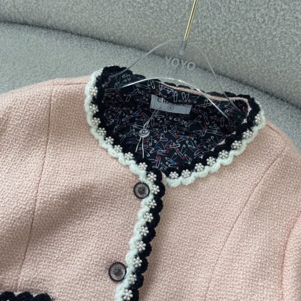 Chanel women's top（A7YO027309）