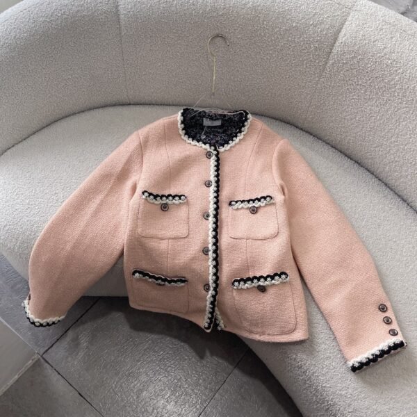 Chanel women's top（A7YO027309）