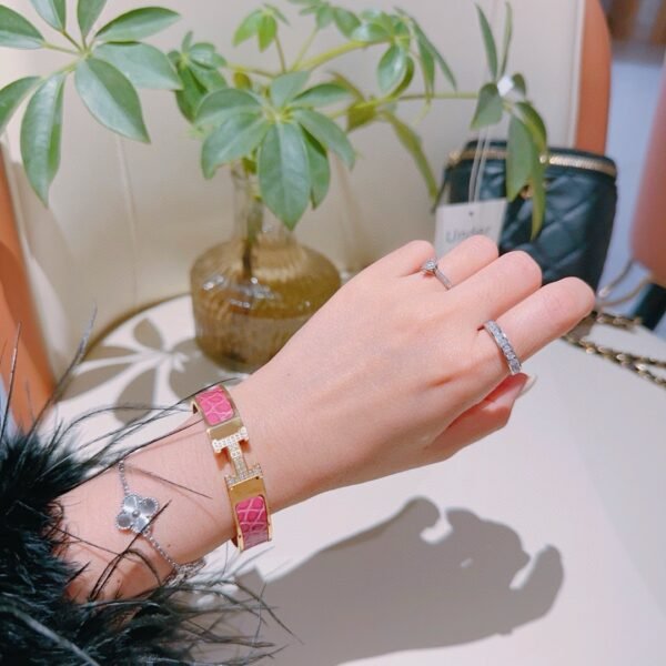 HERMES Enamel bracelet (Hl54B40)