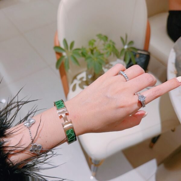 HERMES Enamel bracelet (Hl65B40)