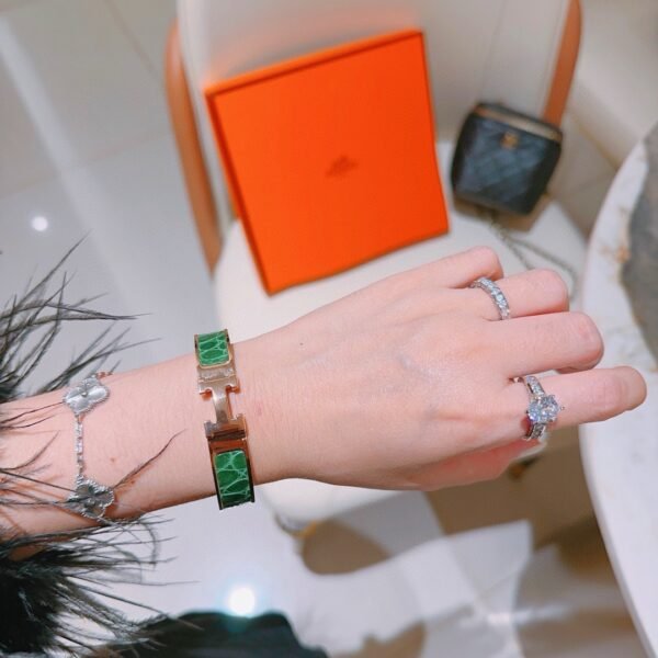 HERMES Enamel bracelet (Hl65B40)