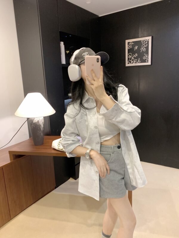 LV women's top（KG108124）