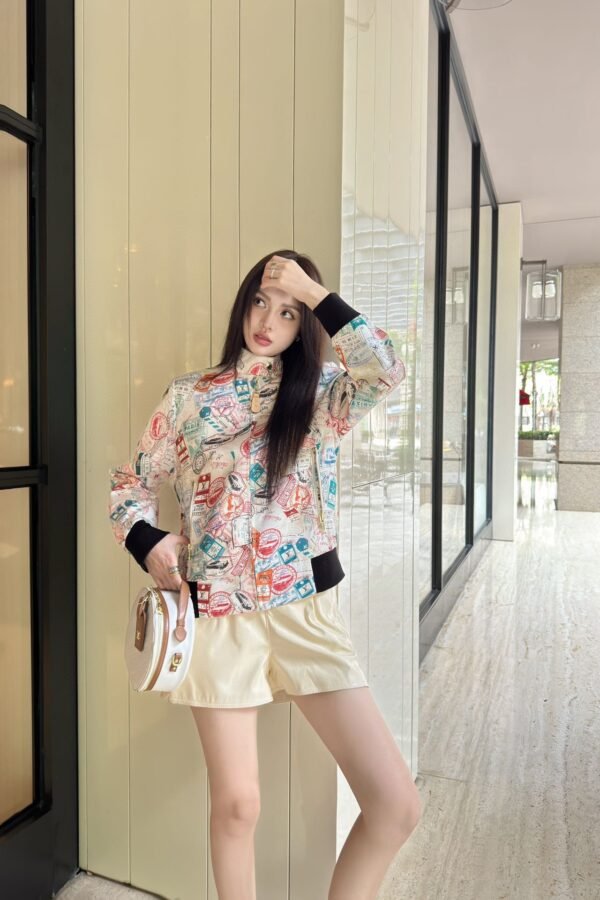 LV women's top（KG122139）