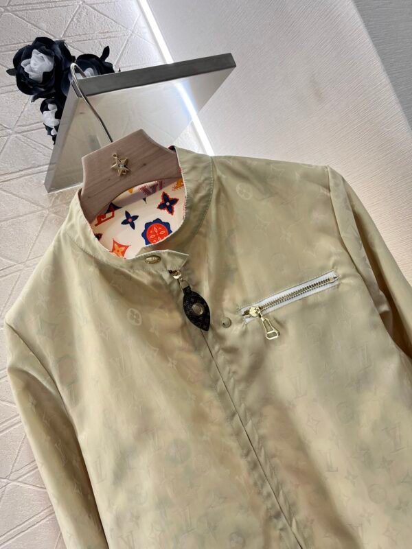 LV women's top（MD062159）