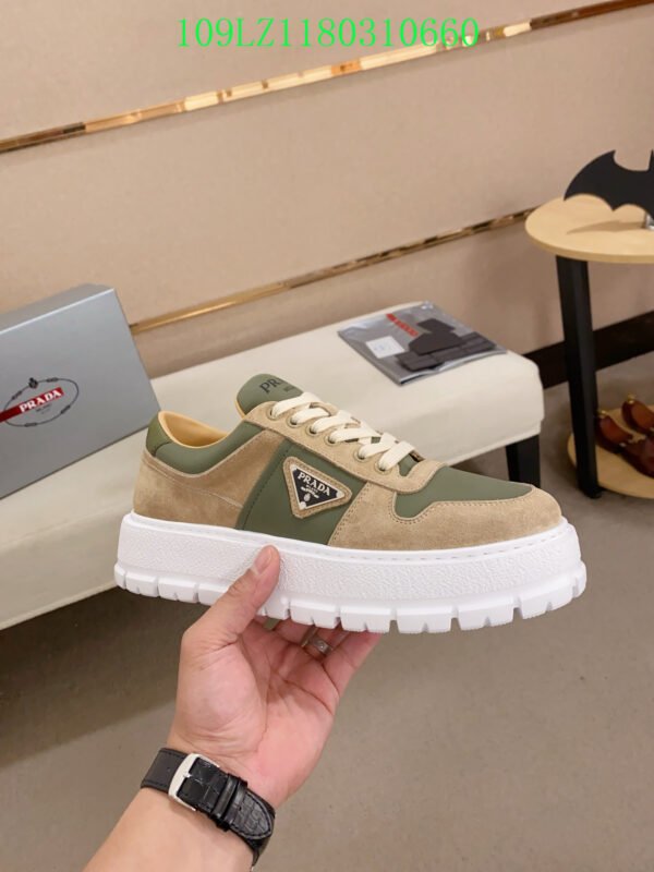 PRADA Downtown leather sneakers（109LZ118031）