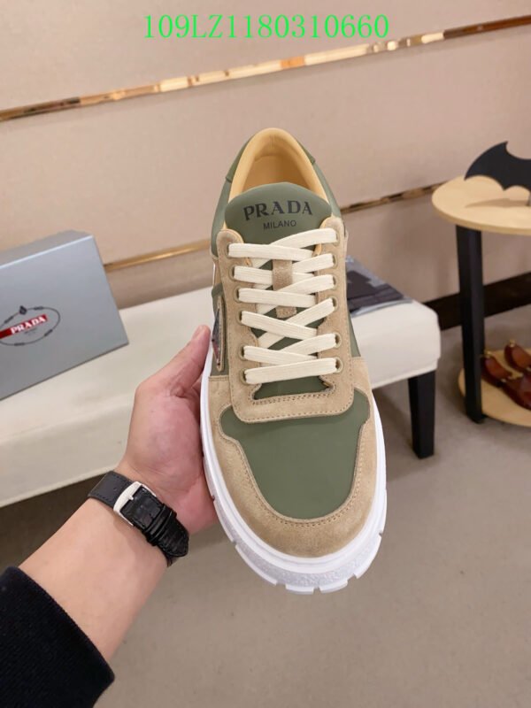 PRADA Downtown leather sneakers（109LZ118031）