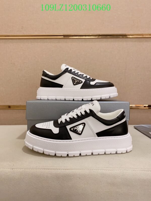 PRADA Downtown leather sneakers（109LZ120031）