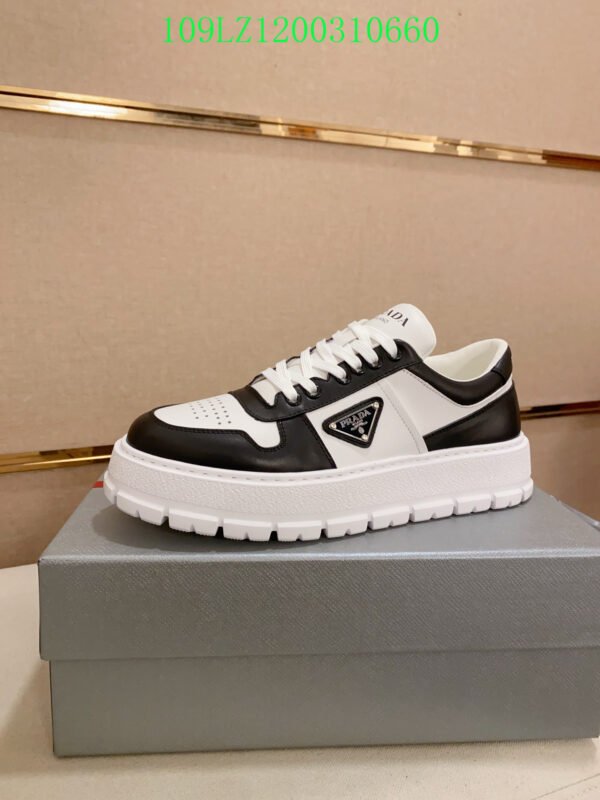 PRADA Downtown leather sneakers（109LZ120031）