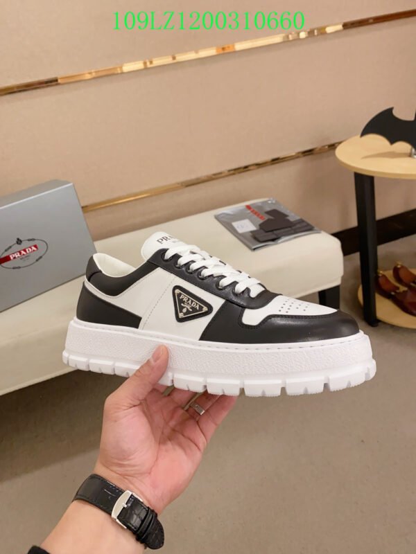 PRADA Downtown leather sneakers（109LZ120031）