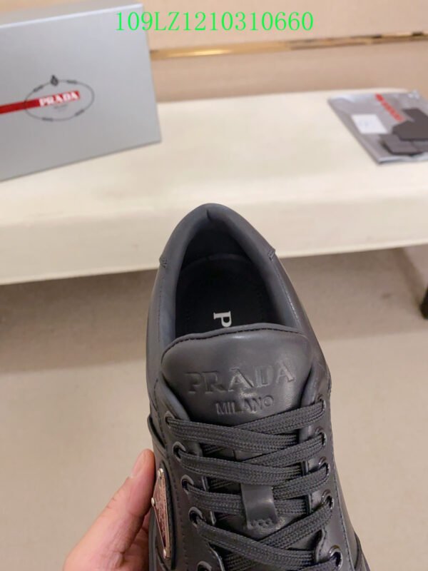 PRADA Downtown leather sneakers（109LZ121031）
