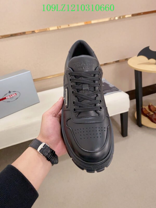 PRADA Downtown leather sneakers（109LZ121031）