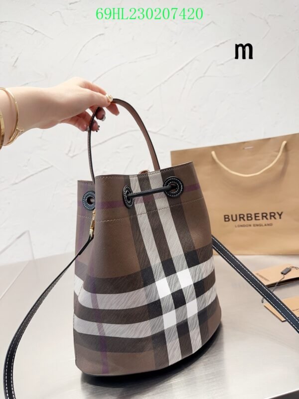 B Designer bucket bag（69HL2302）