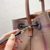 B Designer bucket bag（69HL2302）