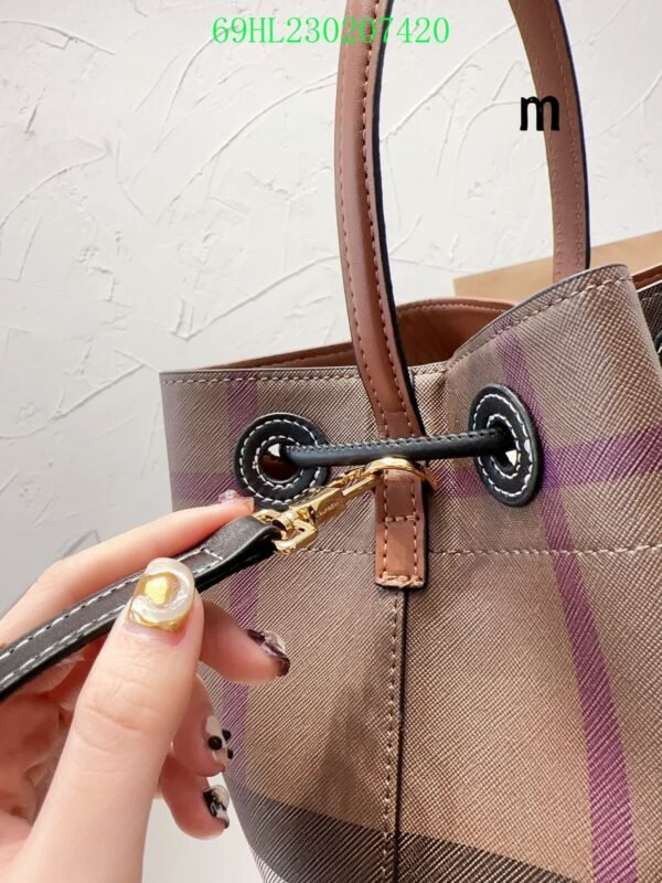 B Designer bucket bag（69HL2302）