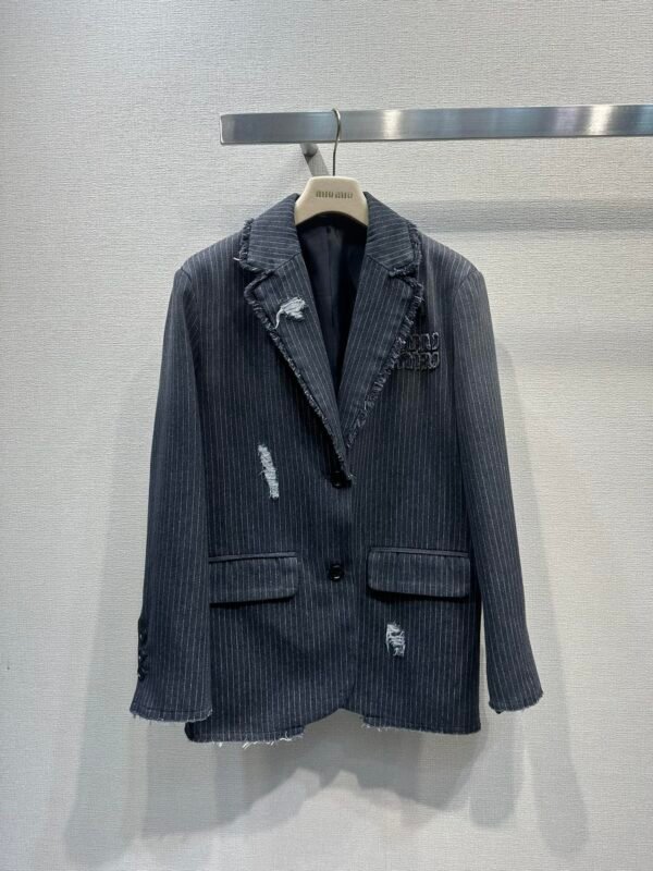 M*IU （67A7JZ372159）Ladies' suit
