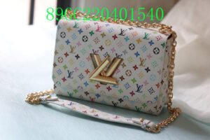 L-V New Arrivals bags (89GC22040)