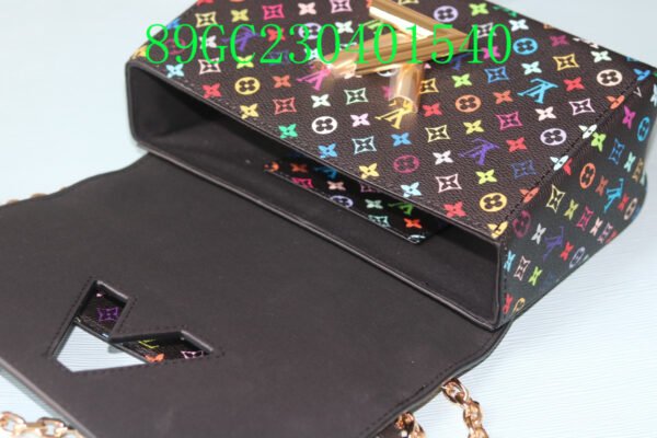 L-V New Arrivals bags (89GC23040)