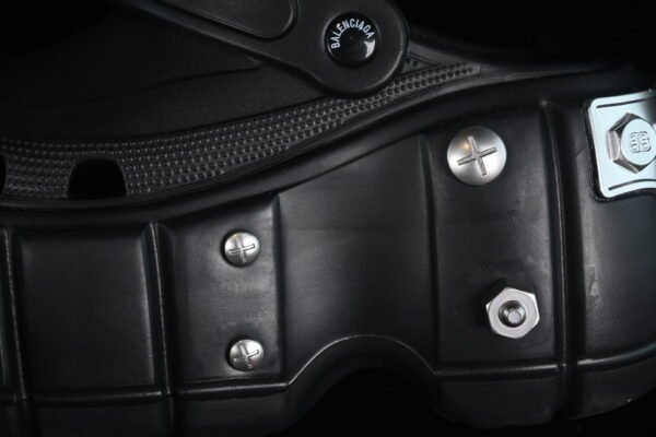 B*lenciaga Hardcrocs Slide（W1S8N1081）