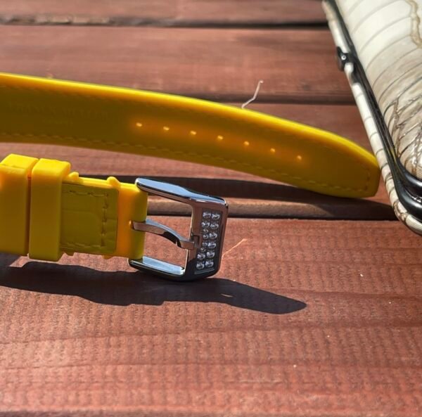 ABF Franck Muller launches new women’s watch V32 Gypsophila full of square diamonds