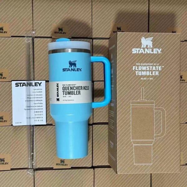 STANLEY Quencher H2.0 40oz stainless steel cup